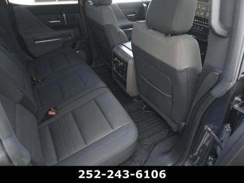 Used 2025 GMC Hummer EV 3X AWD/4WD image 40