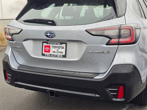Used 2021 Subaru Outback 2.5i image 13