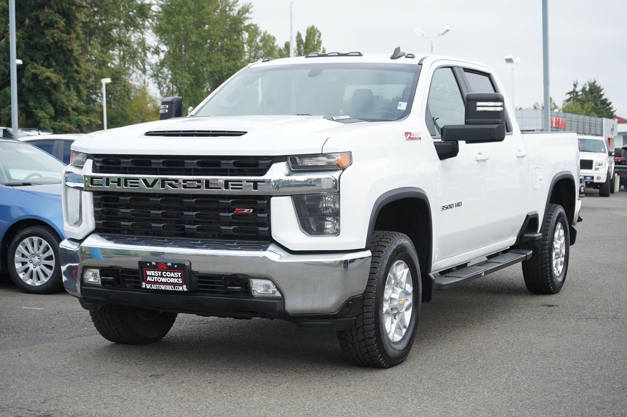 Used 2022 Chevrolet Silverado 3500 LT w/ Convenience Package AWD/4WD image 1