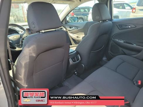 Used 2024 Chevrolet Malibu LT FWD image 14