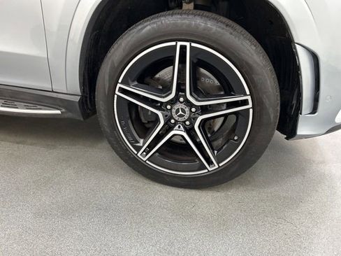 Used 2023 Mercedes-Benz GLS 450 4MATIC w/ AMG Line Exterior image 27