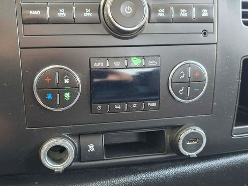 Used 2011 Chevrolet Silverado 1500 LT w/ Texas Edition image 23