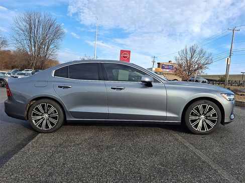 Used 2021 Volvo S60 T5 Inscription image 7