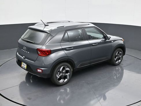 New 2026 Hyundai Venue SEL FWD image 17
