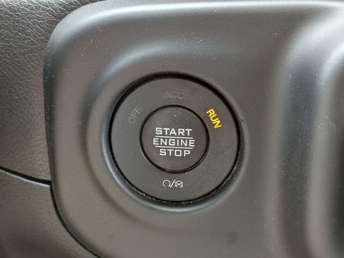 Used 2022 Jeep Wrangler Unlimited Rubicon w/ Steel Bumper Group AWD/4WD image 29