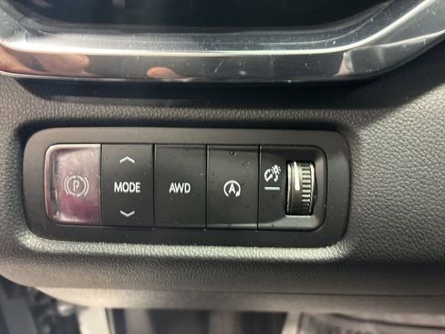 Used 2026 GMC Acadia Elevation w/ Elevation Premium Package AWD/4WD image 18