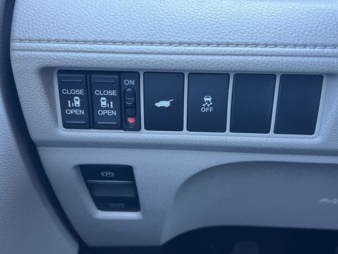 New 2026 Honda Odyssey EX-L image 18