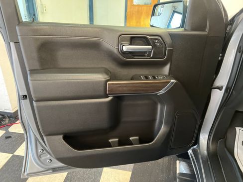 Used 2021 Chevrolet Silverado 1500 LT AWD/4WD image 36