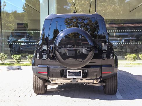 New 2026 Land Rover Defender 110 S image 5