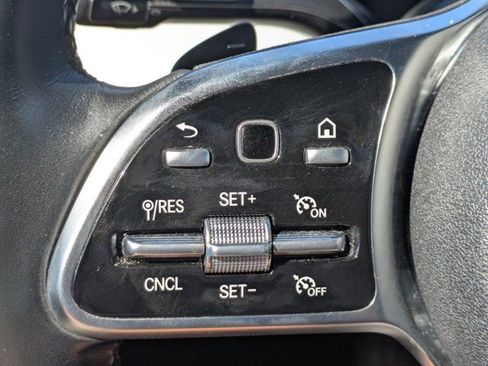 Used 2022 Mercedes-Benz GLE 350 4MATIC image 22