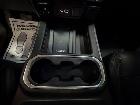 Used 2019 GMC Sierra 1500 SLT w/ SLT Premium Package image 21