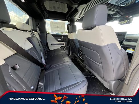 New 2026 GMC Hummer EV 4x4 Crew Cab image 18