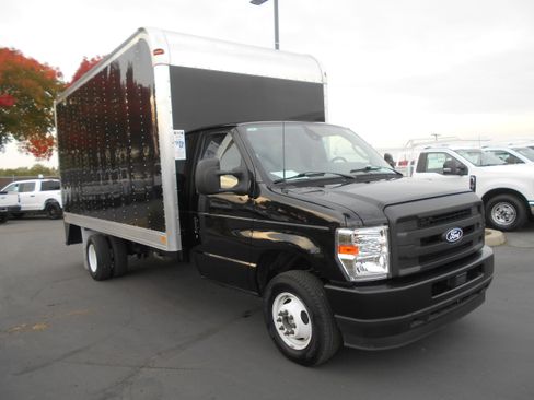 Used 2026 Ford E-450 and Econoline 450 Super Duty w/ Gaseous Engine Prep Package image 11