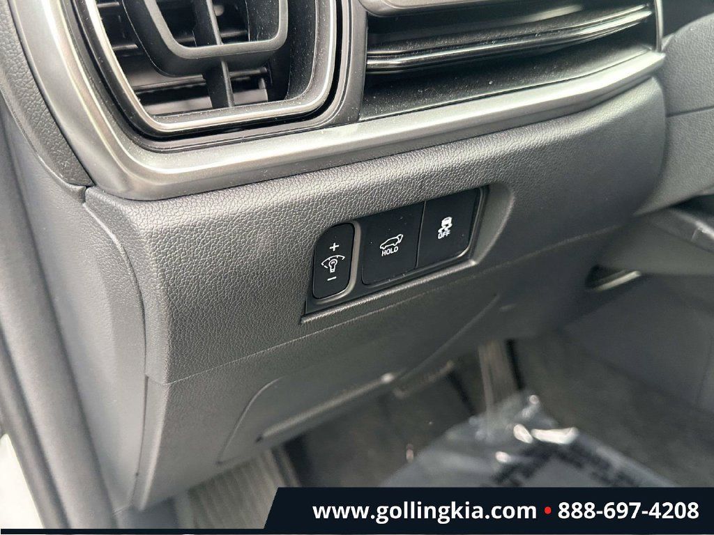 Certified 2026 Kia Sorento EX AWD/4WD image 19