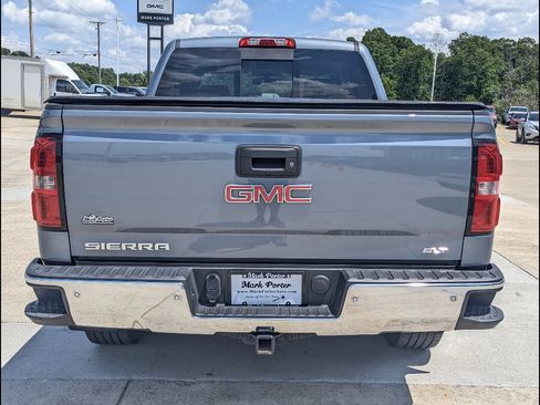 Used 2015 GMC Sierra 1500 SLT w/ SLT Crew Cab Value Package AWD/4WD image 10