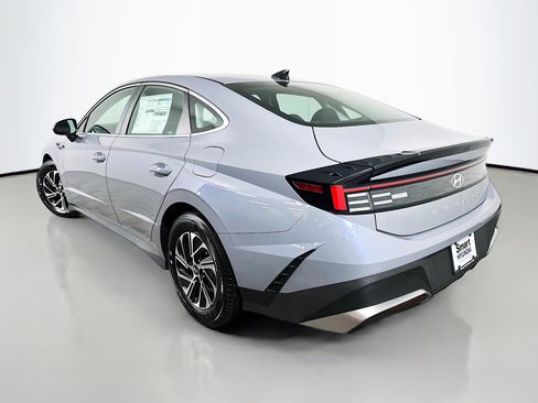 New 2026 Hyundai Sonata Blue FWD image 5