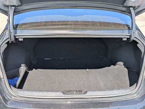 Used 2024 Hyundai Elantra Blue FWD image 28