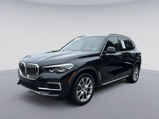 Used 2023 BMW X5 xDrive40i w/ Premium Package image 1