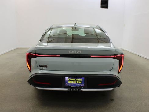Used 2025 Kia K4 LXS image 4