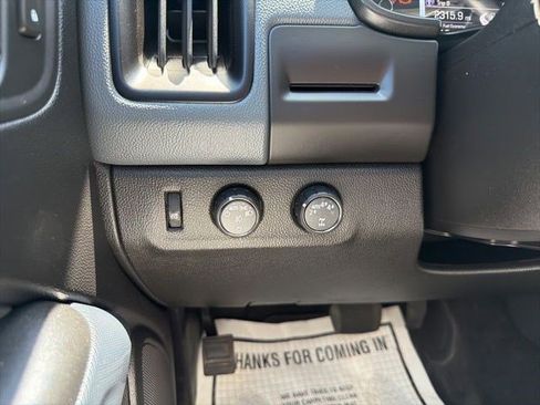 Used 2018 Chevrolet Colorado Z71 AWD/4WD image 26