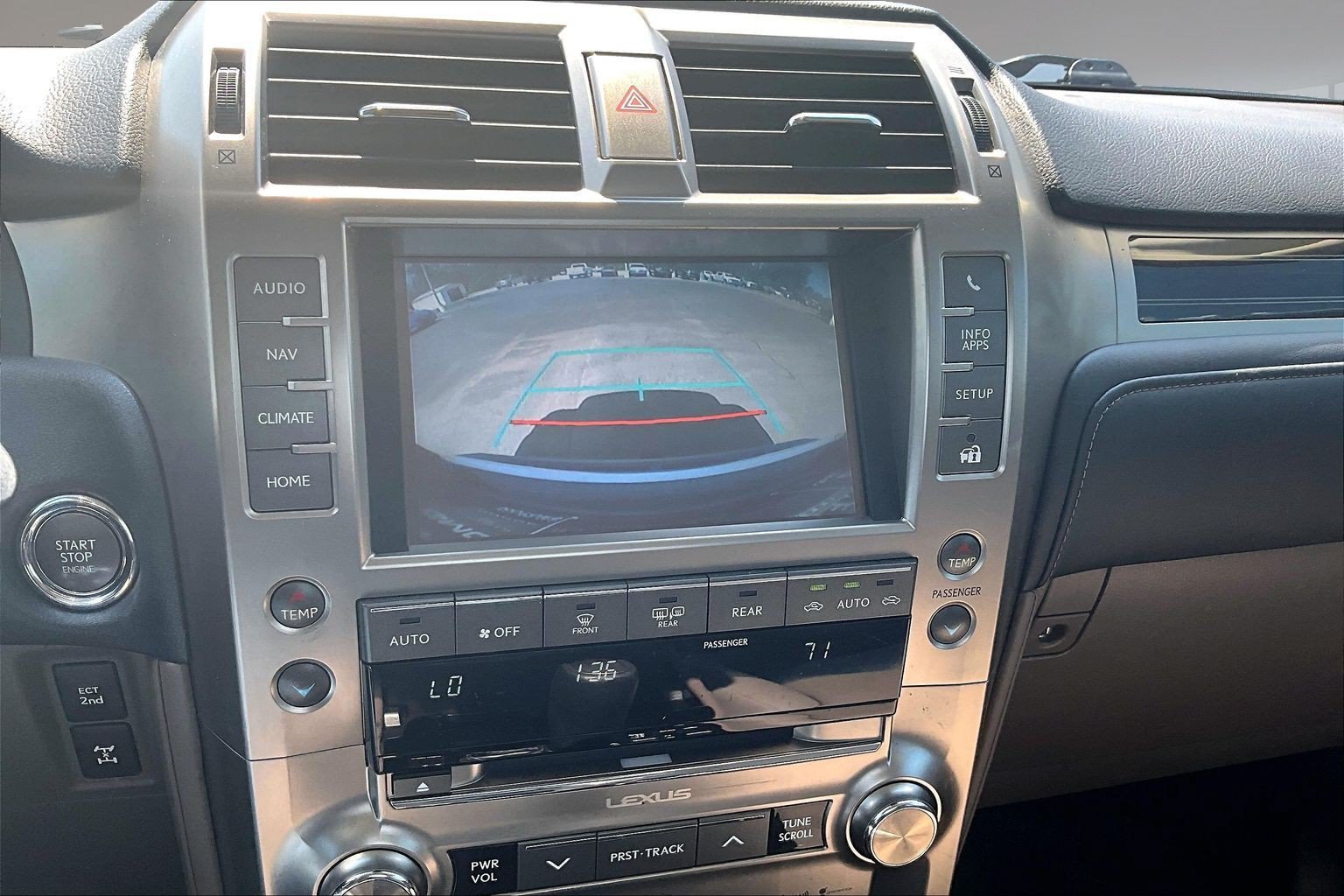 Used 2021 Lexus GX 460 Premium w/ Premium Plus Package AWD/4WD image 16