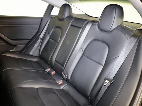 Used 2020 Tesla Model 3 Performance image 11