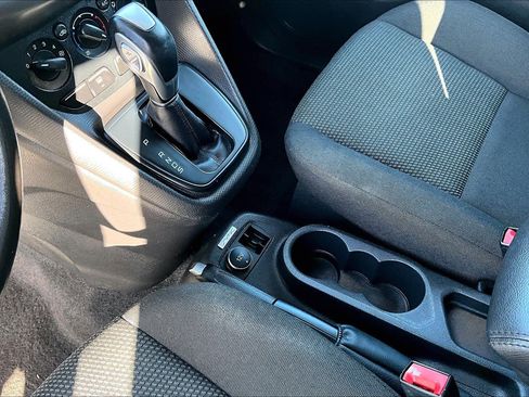 Used 2018 Ford Transit Connect XL image 13