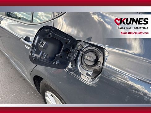 Used 2025 Toyota Camry LE image 14