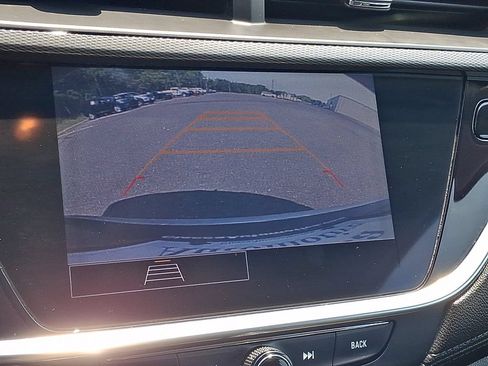 Used 2020 Buick Encore GX Preferred w/ Cold Weather Comfort Package FWD image 4