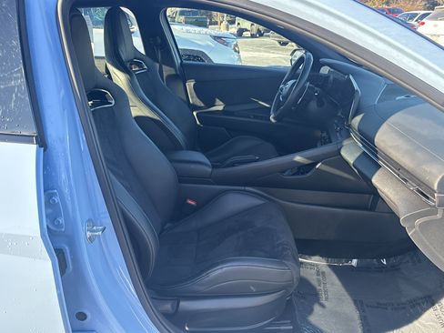 Used 2023 Hyundai Elantra N image 9