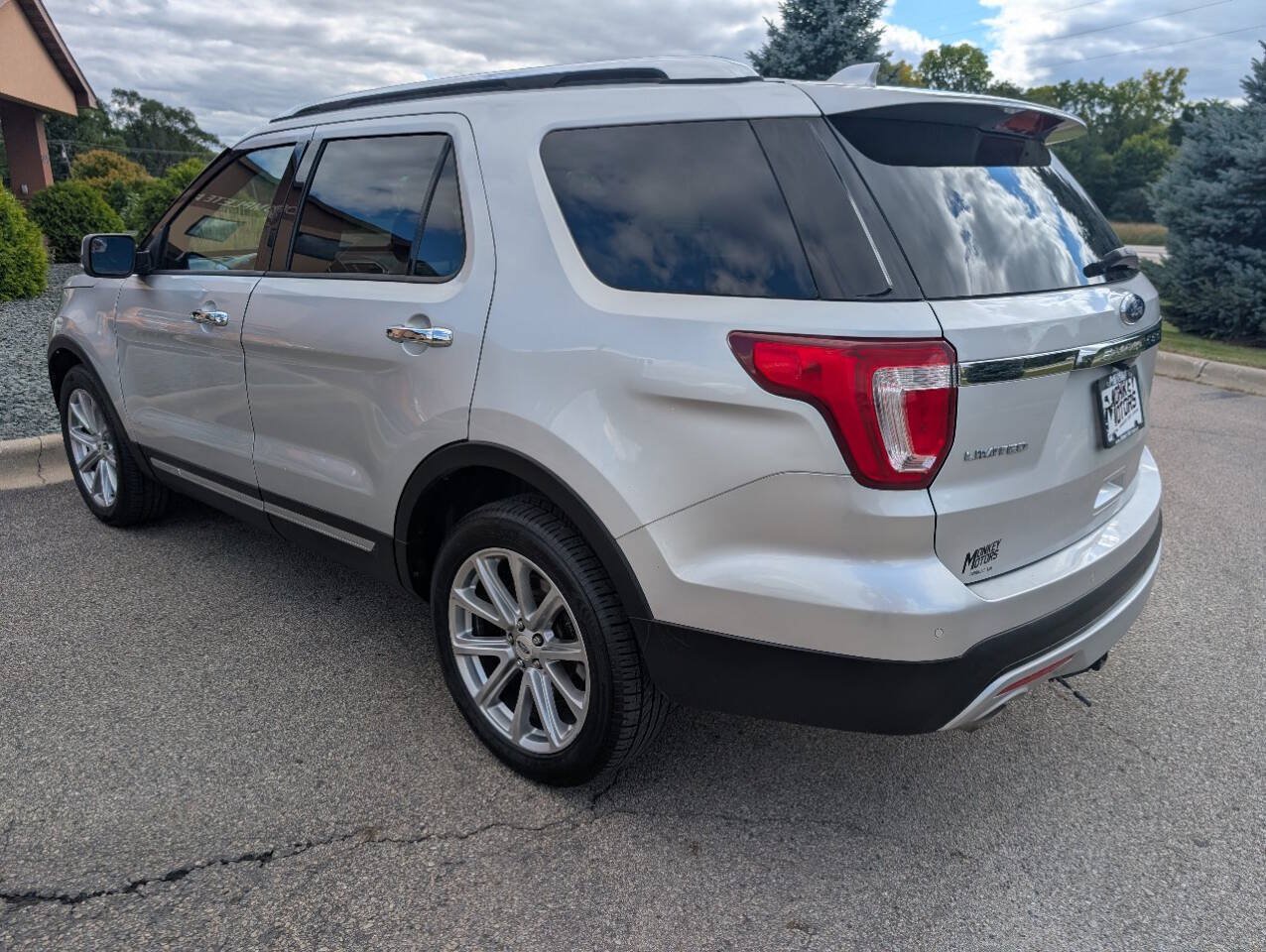 Used 2016 Ford Explorer Limited AWD/4WD image 7