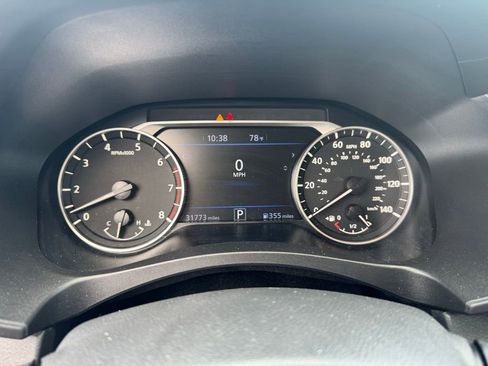 Used 2025 Nissan Altima 2.5 SV FWD image 19