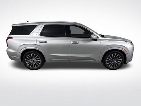 Used 2023 Hyundai Palisade Calligraphy w/ Cargo Package FWD image 2