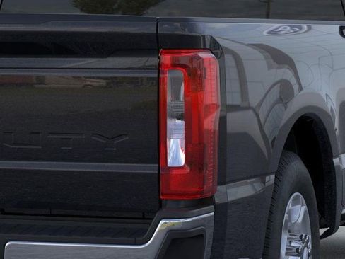 New 2026 Ford F250 XLT RWD image 21
