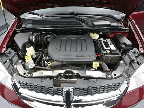 Used 2020 Dodge Grand Caravan SE w/ UConnect Hands-Free Group FWD image 42