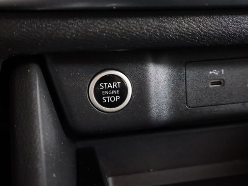 Used 2023 Nissan Rogue SV AWD/4WD image 35