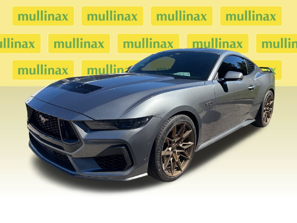 Used 2025 Ford Mustang GT Premium RWD image 3