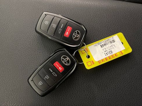 Certified 2025 Toyota Camry LE image 24