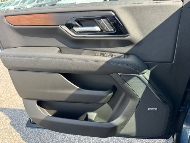 New 2026 GMC Yukon Denali w/ Advanced Technology Package AWD/4WD image 22