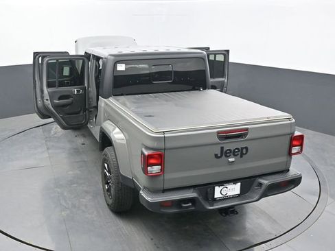 Used 2022 Jeep Gladiator Sport AWD/4WD image 70