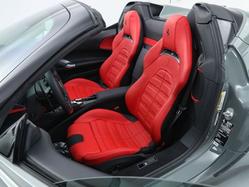 Certified 2025 Ferrari SF90 Spider AWD/4WD image 4