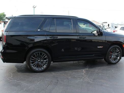 Used 2023 Cadillac Escalade V AWD/4WD image 13