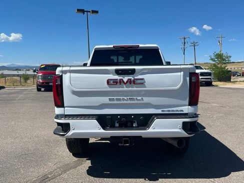 Certified 2026 GMC Sierra 3500 Denali w/ Denali Reserve Package AWD/4WD image 4