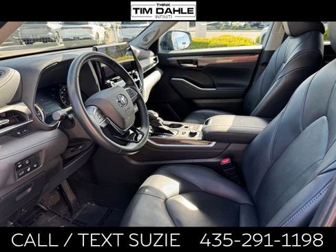 Used 2021 Toyota Highlander Limited AWD/4WD image 12