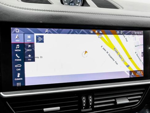 Used 2021 Porsche Cayenne Coupe image 19