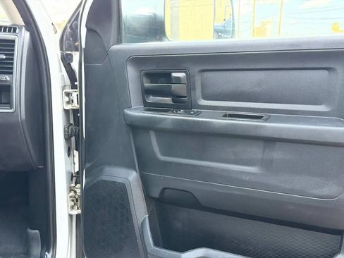 Used 2014 RAM 3500 Tradesman w/ Chrome Appearance Group AWD/4WD image 33