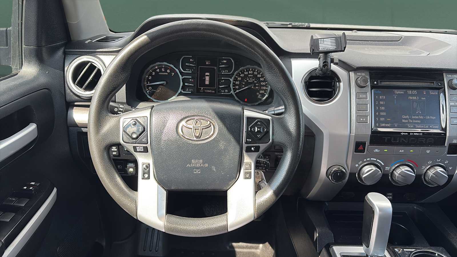 Used 2018 Toyota Tundra SR5 w/ SR5 Upgrade Package AWD/4WD image 20