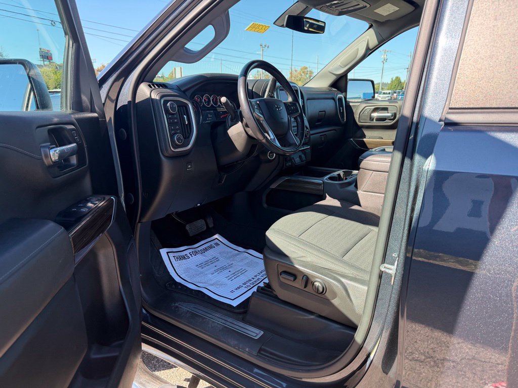 Used 2022 Chevrolet Silverado 1500 RST w/ Bed Protection Package AWD/4WD image 11