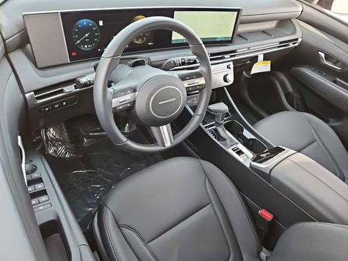 New 2025 Hyundai Tucson SEL image 10