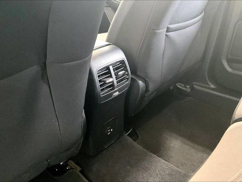 Used 2022 Ford Escape SE FWD image 10